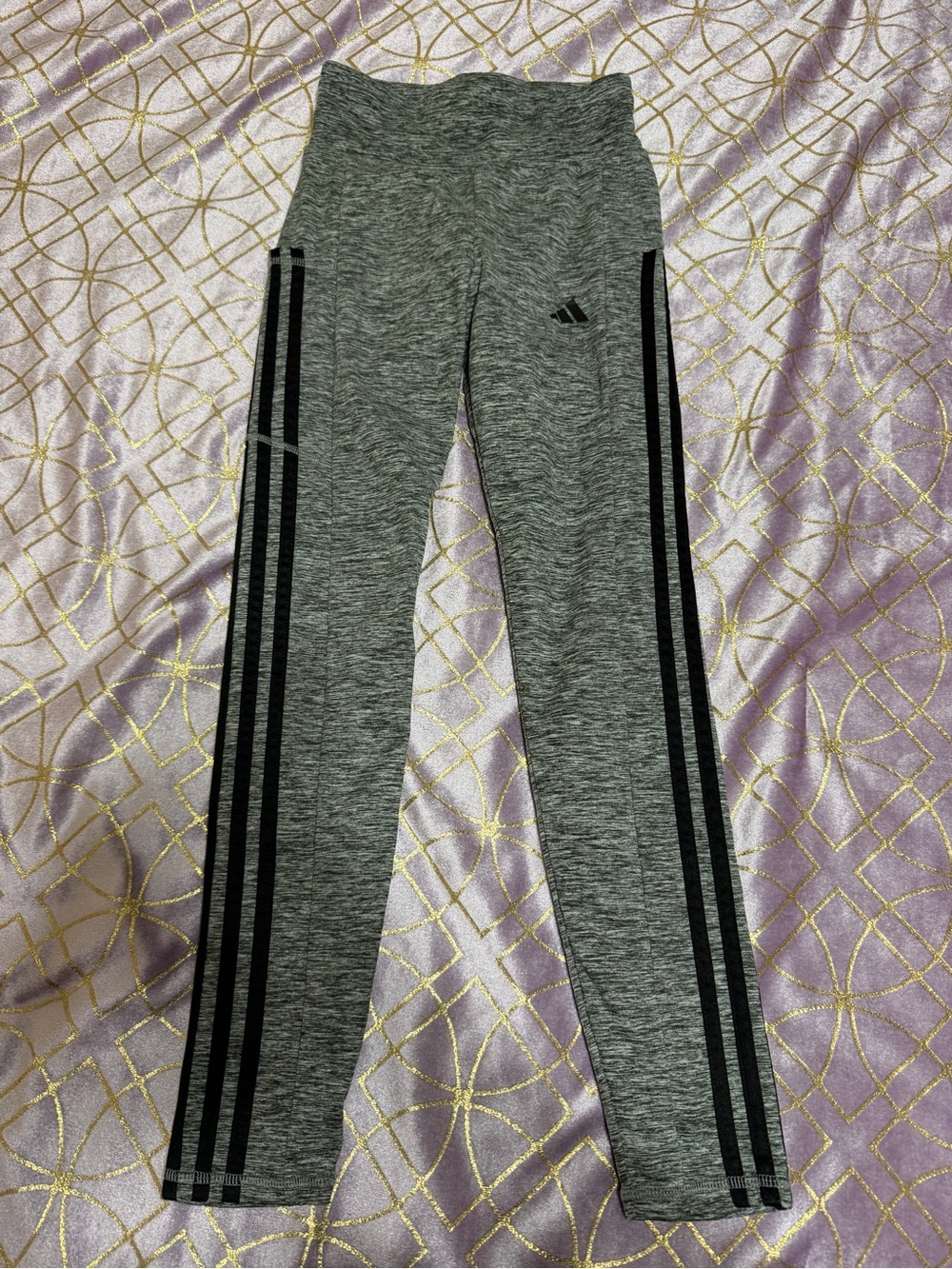 💥 KIDS Adidas Grey Active Leggings with Black Stripes